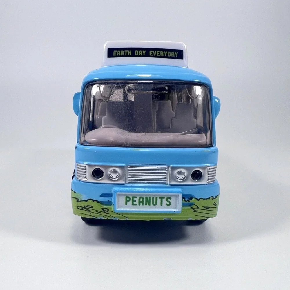 Peanuts Snoopy Rare Yellow‎ Diecast Tour Bus 5
